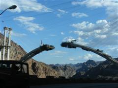 Ny bro over Colorado River